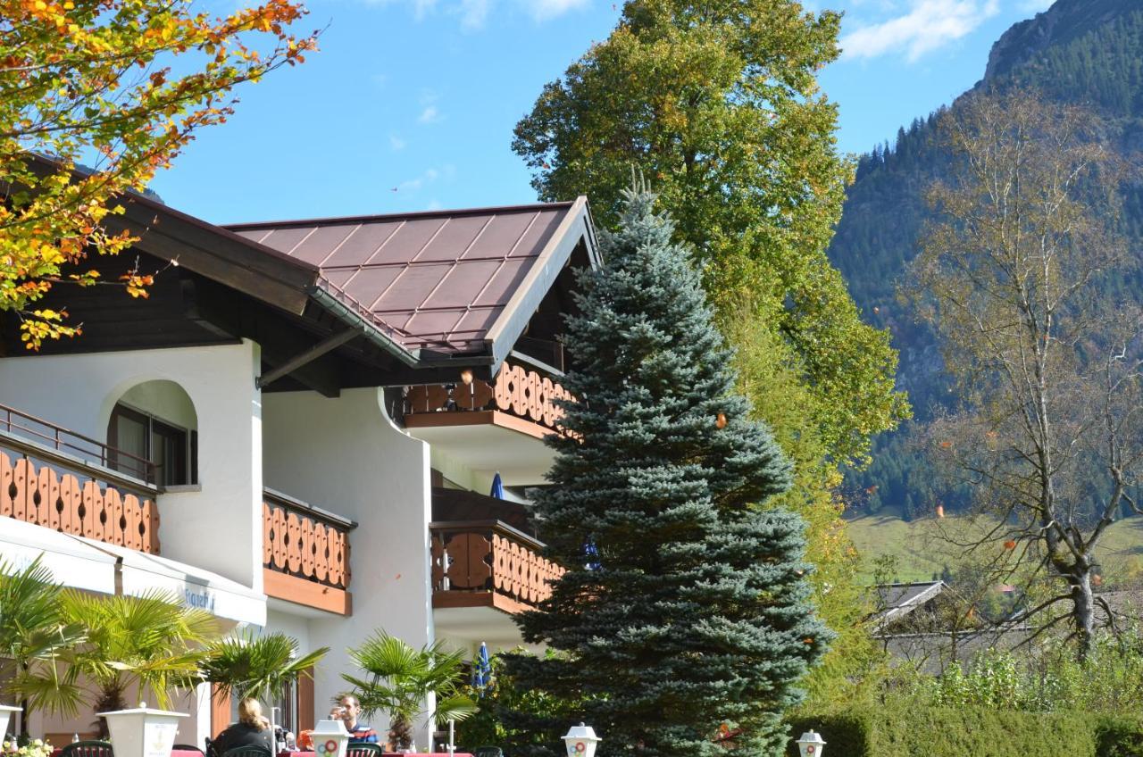 Hotel Cafe Fuggerhof Oberstdorf Exteriör bild