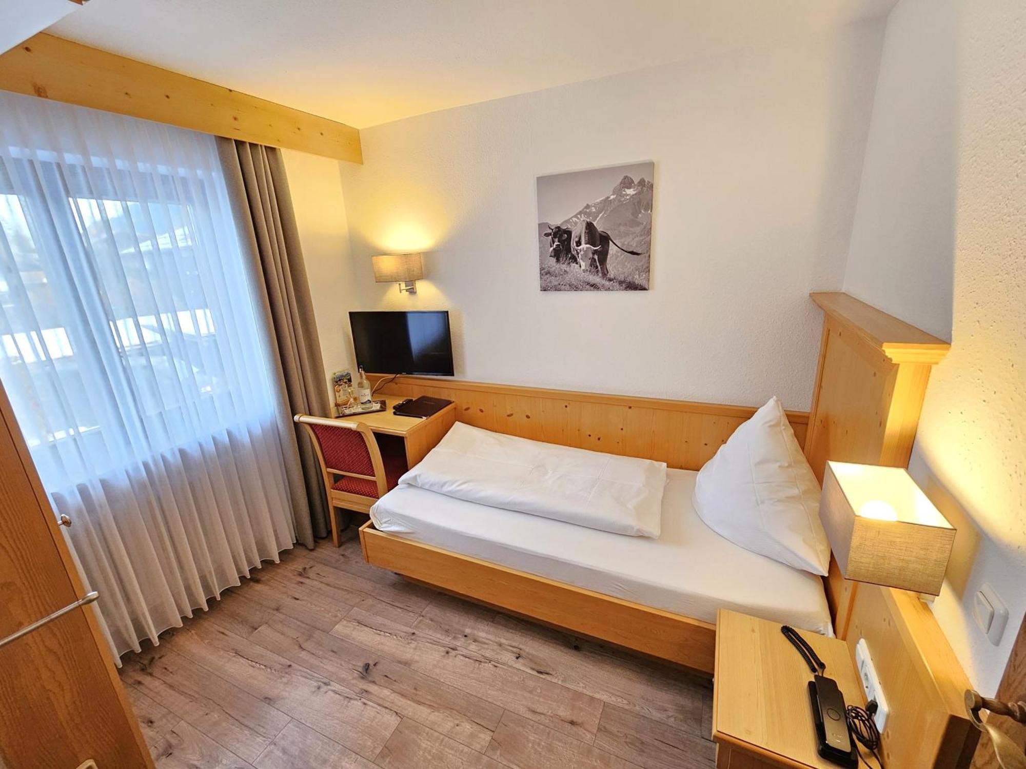 Hotel Cafe Fuggerhof Oberstdorf Exteriör bild