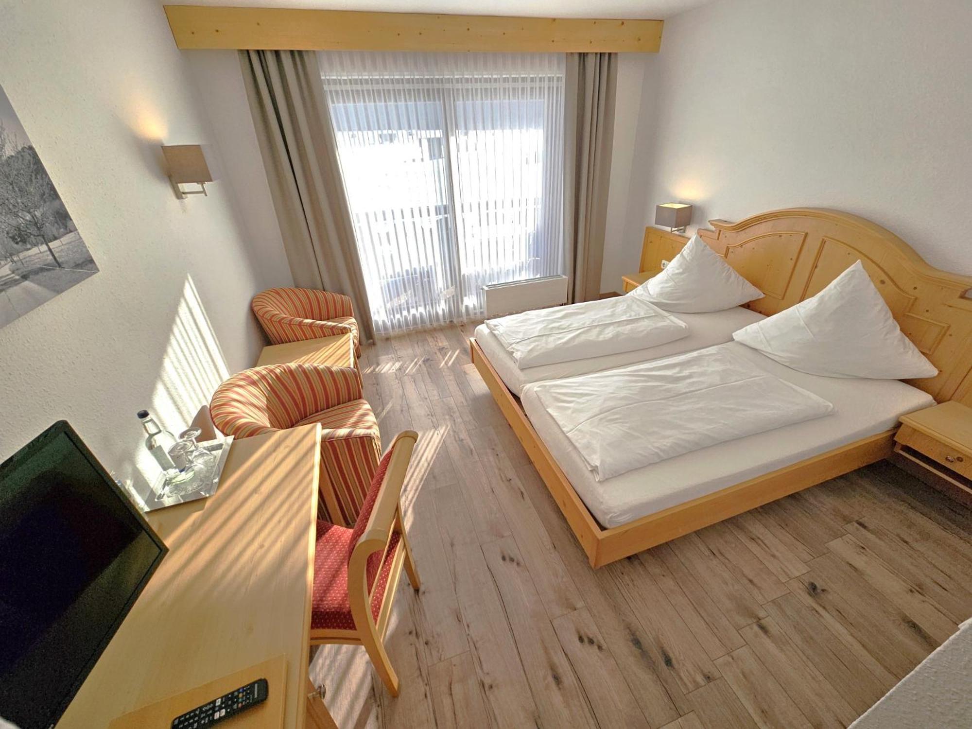 Hotel Cafe Fuggerhof Oberstdorf Exteriör bild