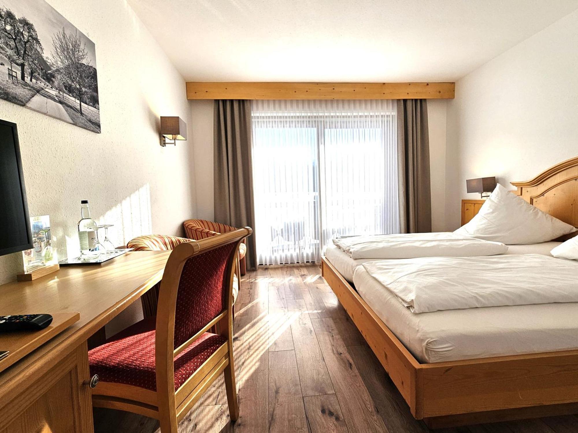 Hotel Cafe Fuggerhof Oberstdorf Exteriör bild