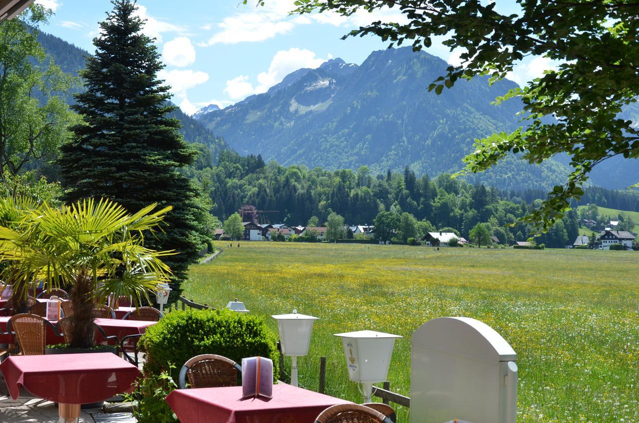 Hotel Cafe Fuggerhof Oberstdorf Exteriör bild